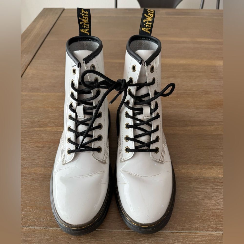 Dr. Martens White Leather Black Trim Lace Up Boots Women's Size 7